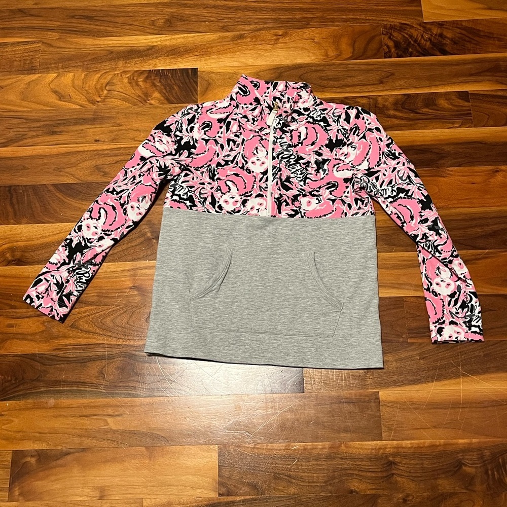 Lilly Pulitzer popover 1/4 zip panda print, EUC